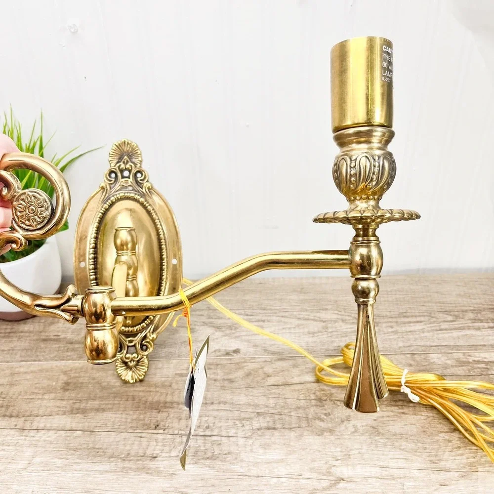 Brass Victorian‎ Wall Light: Gold Swing Arm Lighting